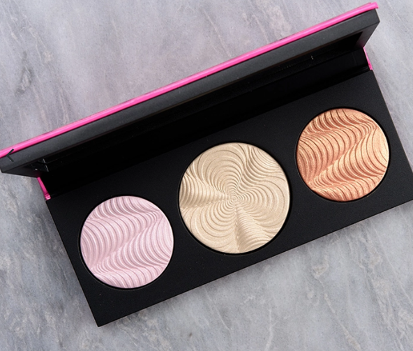 MAC Hypnotizing Holiday Now You See Me Extra Dimension Highlighter